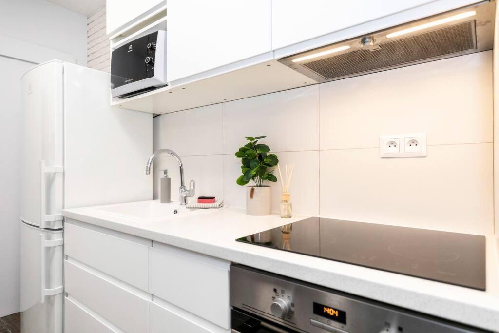 Alure Residences 1 & 24H Self Check-In, Free Parking In Front Of The Apartment Building, New Building, Terrace, Cafe With Breakfast In The Apartment Building, Next To The Aqua Park Banská Bystrica Exteriér fotografie